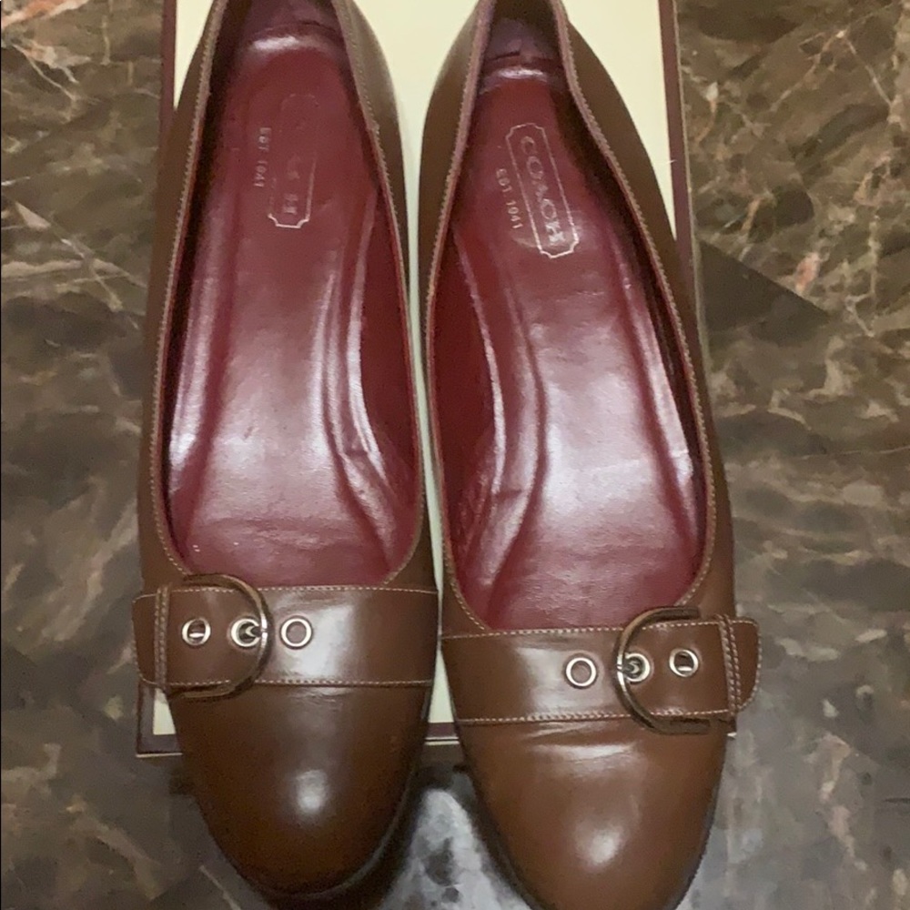 Brown Coach flats w/Big buckle across front
